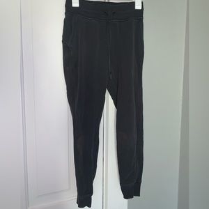 LULULEMON black joggers. Size 4, great for working out or relaxing